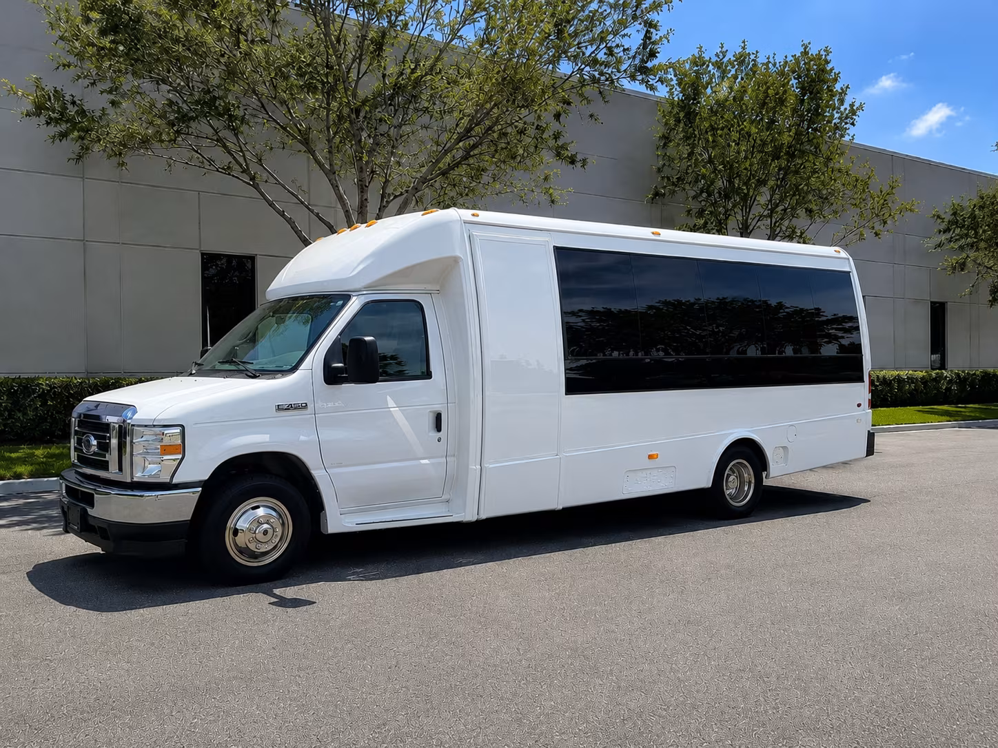 18 passenger minibus