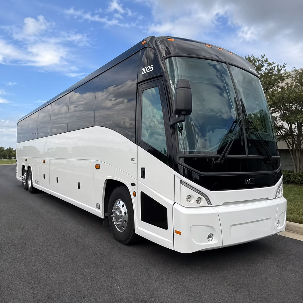 seattle bus rentals to sea airport for corporate groups