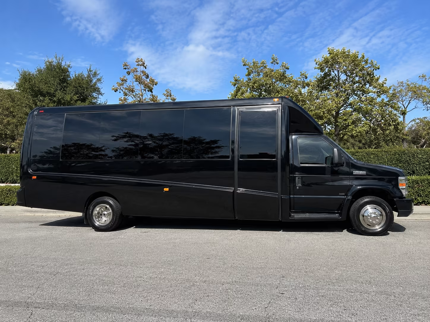 seattle school trip bus rentals