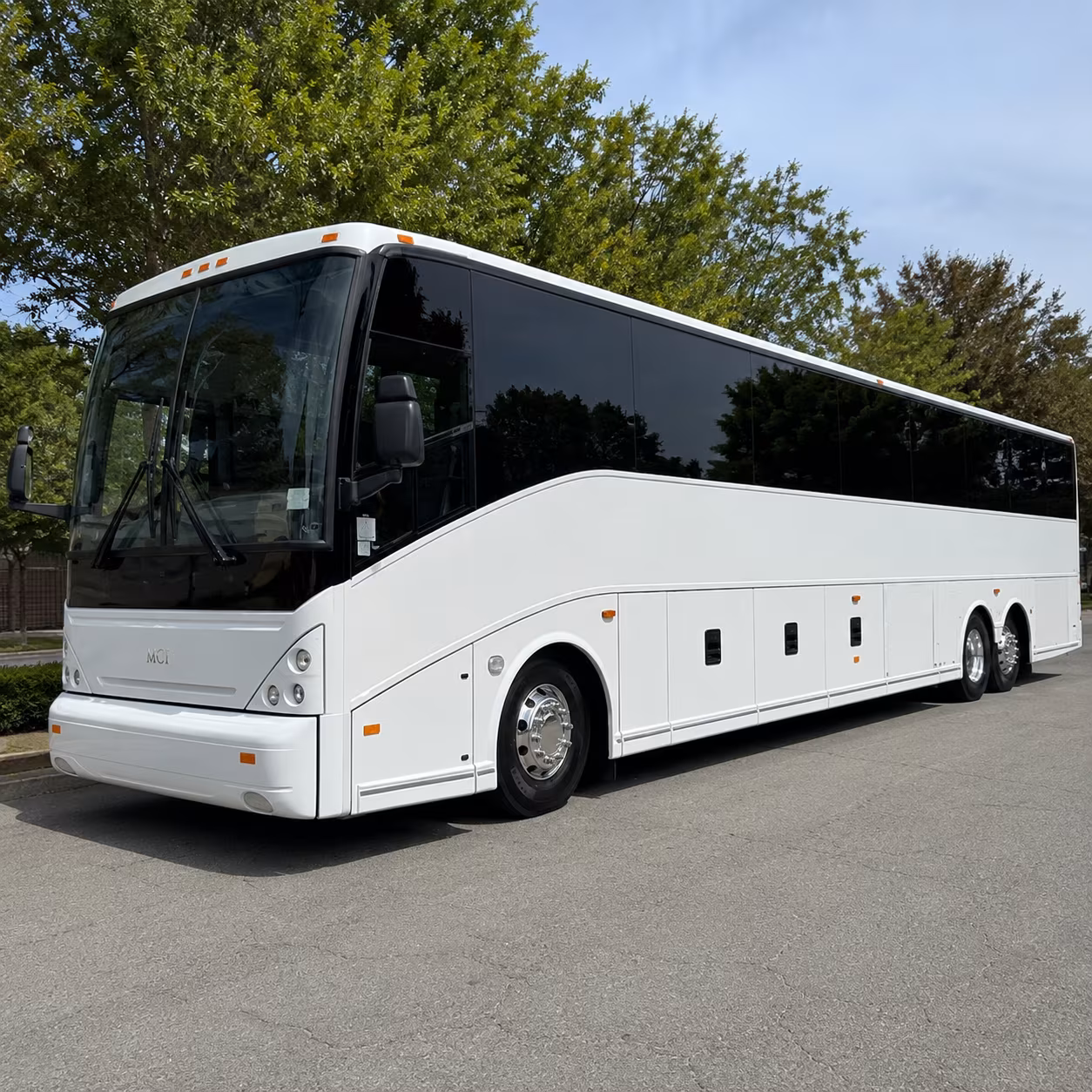 seattle shuttle buses from park and ride lots and transit hubs