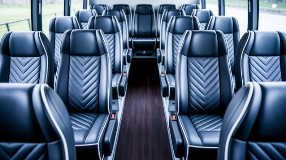 seattle 15 passenger minibus rental